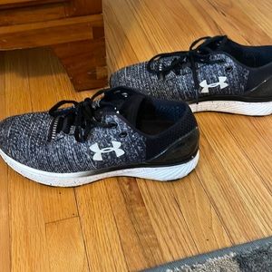 Under armour brandit 3 tennis shoes